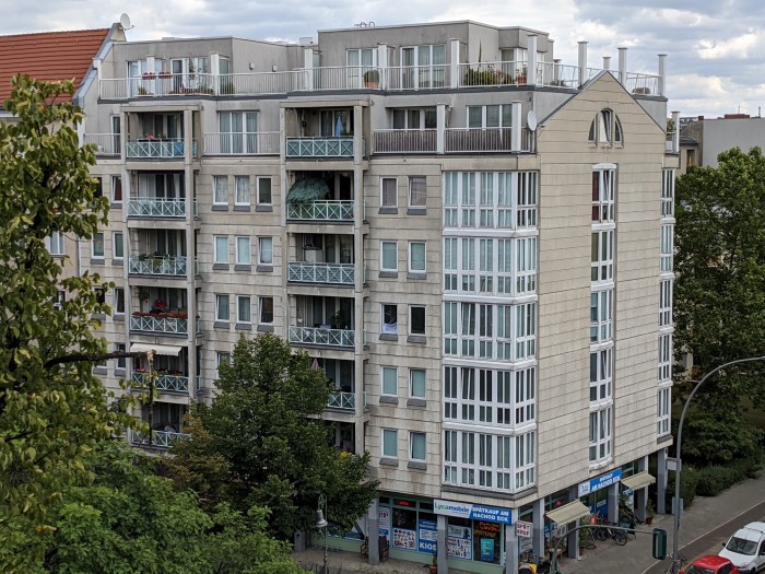 Ein Teleobjektiv hat das Pixel 4a nicht - der digitale Zoom ist bei niedriger Vergrößerung aber absolut brauchbar. (Bild: Tobias Költzsch/Golem.de)